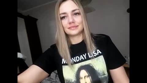 Snapshot of krisssexi chatting on 3, 2, 2025 KrissSexi online show from 3, 2, 2025