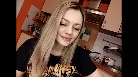 Snapshot of krisssexi chatting on 8, 2, 2025 KrissSexi online show from 8, 2, 2025