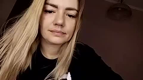 Snapshot of krisssexi chatting on 11, 9, 2025 KrissSexi online show from 11, 9, 2025