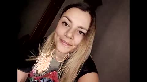 Snapshot of krisssexi chatting on 7, 11, 2025 KrissSexi online show from 7, 11, 2025