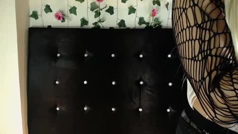 Snapshot of kristal_queen01 chatting on 25, 4, 2026 kristal_queen01 online show from 25, 4, 2026