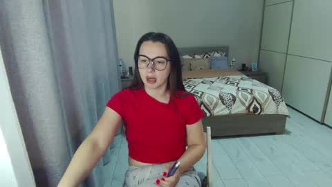 Snapshot of kristall_xxx chatting on 29, 4, 2026 twitter Annemarye 23 online show from 29, 4, 2026