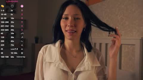 Emma online show from 11, 10, 2025