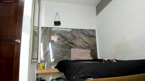 Snapshot of kristel_05 chatting on 19, 11, 2025 Kristel online show from 19, 11, 2025