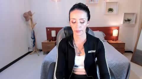 Sophia online show from 4, 1, 2025