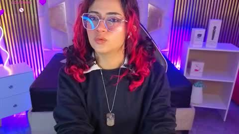 kristen_tay online show from 10, 3, 2026