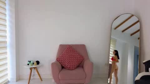 Snapshot of kristennblue_ chatting on 30, 9, 2025 Kris online show from 30, 9, 2025