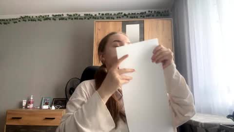 Mila online show from 12, 5, 2026