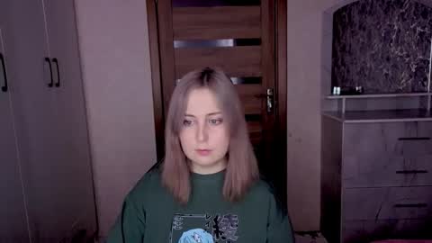 Snapshot of kristy_fran chatting on 4, 2, 2026 Kristy online show from 4, 2, 2026