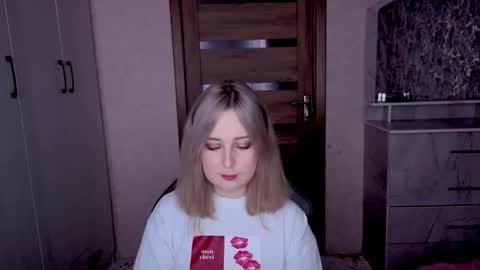 Snapshot of kristy_fran chatting on 6, 2, 2026 Kristy online show from 6, 2, 2026