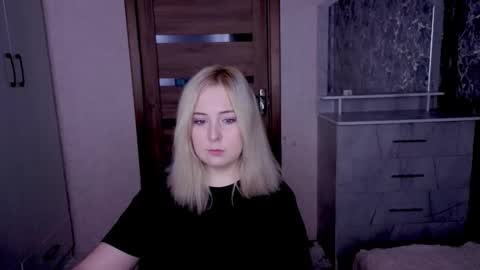 Snapshot of kristy_fran chatting on 13, 3, 2026 Kristy online show from 13, 3, 2026