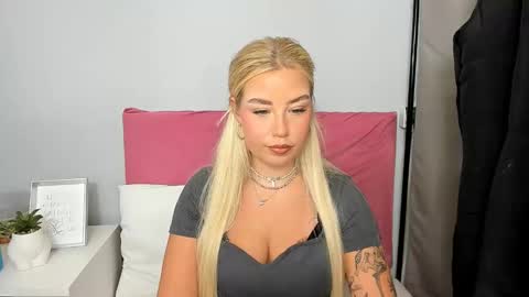 KristyFlowers online show from 15, 1, 2025