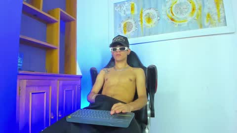 Snapshot of kroddy_sw chatting on 24, 12, 2024 justym online show from 24, 12, 2024