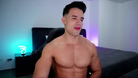 Snapshot of krops_ chatting on 12, 2, 2025 KROPS online show from 12, 2, 2025