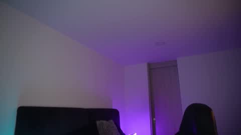 Snapshot of krops_ chatting on 30, 11, 2025 KROPS online show from 30, 11, 2025