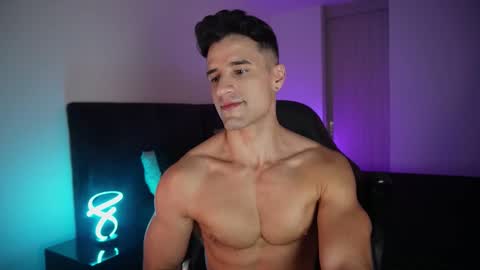 Snapshot of krops_ chatting on 30, 11, 2025 KROPS online show from 30, 11, 2025