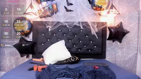 Kystal Taylor online show from 28, 10, 2025