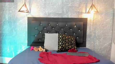 Kystal Taylor online show from 16, 11, 2025