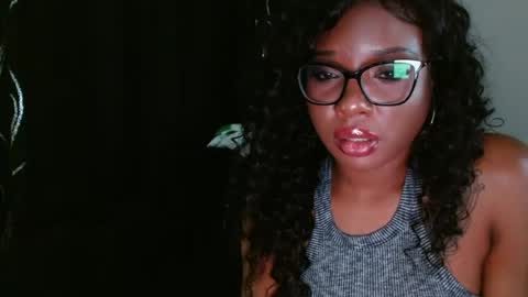 Snapshot of krystalblakexxx chatting on 30, 7, 2026 Krystal Blake online show from 30, 7, 2026