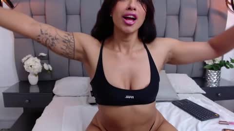 kristenfit online show from 25, 2, 2025