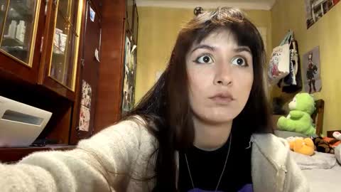 Snapshot of krystleprzygocki chatting on 4, 2, 2026 Mira online show from 4, 2, 2026