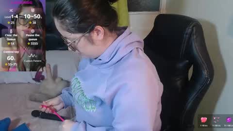 Snapshot of kryystaladams chatting on 14, 4, 2026 kryystaladams online show from 14, 4, 2026