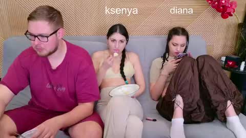 WebcamWhore online show from 19, 4, 2026