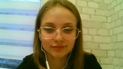 Snapshot of ksyu_nya chatting on 15, 12, 2025 ksyu_nya online show from 15, 12, 2025