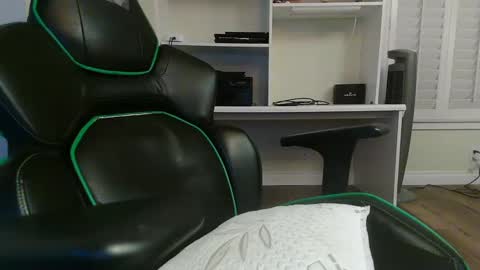 Snapshot of kt12369 chatting on 29, 12, 2024 Kevin online show from 29, 12, 2024