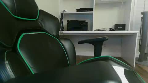 Snapshot of kt12369 chatting on 7, 1, 2025 Kevin online show from 7, 1, 2025