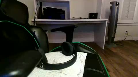 Snapshot of kt12369 chatting on 20, 1, 2025 Kevin online show from 20, 1, 2025