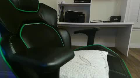 Snapshot of kt12369 chatting on 23, 1, 2025 Kevin online show from 23, 1, 2025