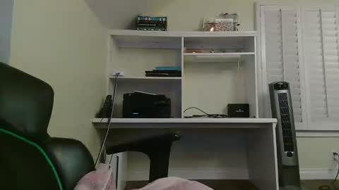 Snapshot of kt12369 chatting on 6, 3, 2025 Kevin online show from 6, 3, 2025