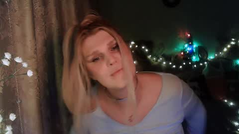 Snapshot of kudesnizza chatting on 5, 12, 2024 Annika MTF ts post -op online show from 5, 12, 2024