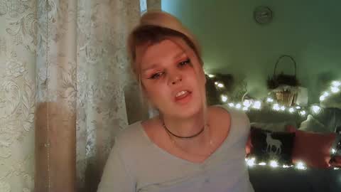 Snapshot of kudesnizza chatting on 14, 1, 2025 Annika MTF ts post -op online show from 14, 1, 2025