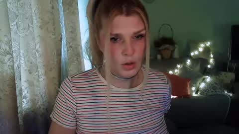 Snapshot of kudesnizza chatting on 20, 2, 2025 Annika MTF ts post -op online show from 20, 2, 2025