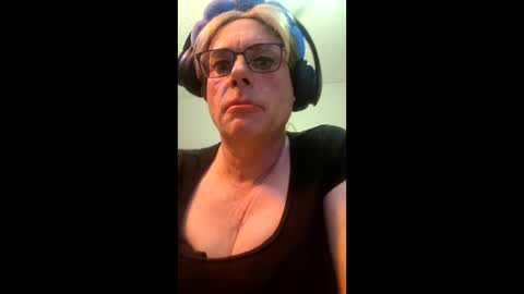 Snapshot of kullinky69 chatting on 19, 12, 2025 kullinky69 online show from 19, 12, 2025