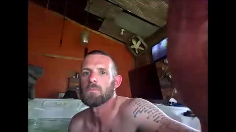 Snapshot of kuntryboyfresh1995 chatting on 18, 5, 2026 kuntryboyfresh1995 online show from 18, 5, 2026