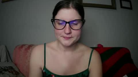 Snapshot of kunzitegoddess chatting on 10, 12, 2024 Samantha online show from 10, 12, 2024