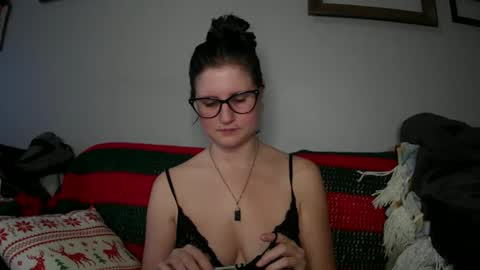 Snapshot of kunzitegoddess chatting on 16, 12, 2024 Samantha online show from 16, 12, 2024