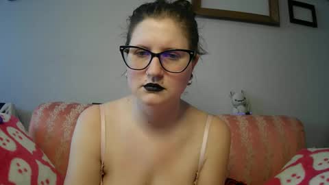 Snapshot of kunzitegoddess chatting on 19, 1, 2025 Samantha online show from 19, 1, 2025