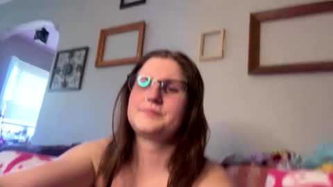 Snapshot of kunzitegoddess chatting on 9, 2, 2025 Samantha online show from 9, 2, 2025