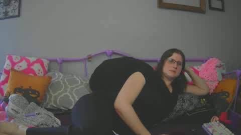 Snapshot of kunzitegoddess chatting on 28, 2, 2025 Samantha online show from 28, 2, 2025