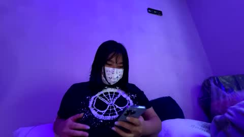 Snapshot of kuromixx444 chatting on 15, 12, 2025 kuromixx444 online show from 15, 12, 2025