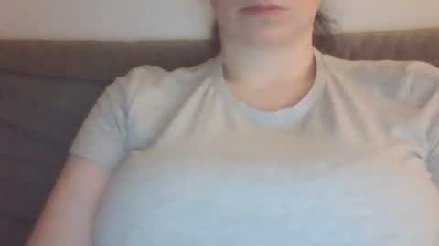 Snapshot of kusia032132 chatting on 26, 2, 2025 kusia032132 online show from 26, 2, 2025