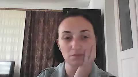 Snapshot of kusia032132 chatting on 12, 9, 2025 kusia032132 online show from 12, 9, 2025