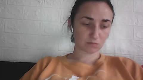 Snapshot of kusia032132 chatting on 24, 10, 2025 kusia032132 online show from 24, 10, 2025