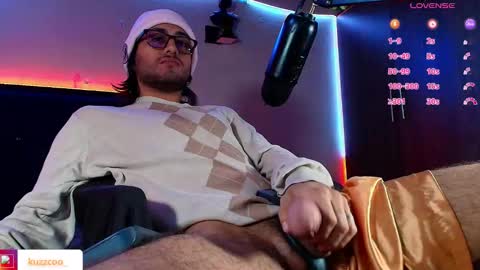 Snapshot of kuzzcoo chatting on 9, 1, 2026 kuzzcoo online show from 9, 1, 2026