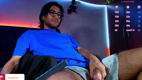 Snapshot of kuzzcoo chatting on 11, 1, 2026 kuzzcoo online show from 11, 1, 2026