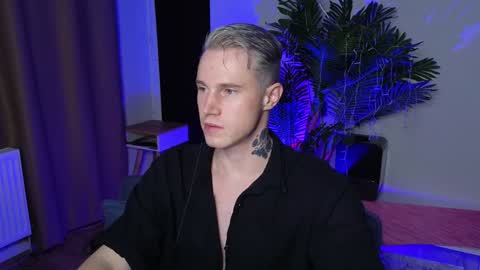 Snapshot of kyle_4u chatting on 1, 1, 2025 Kyle online show from 1, 1, 2025